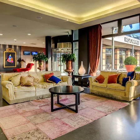 Western Expo Hotel 4*