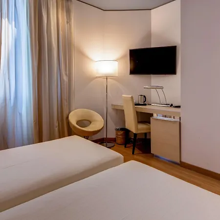 Hotel Western Expo 4*