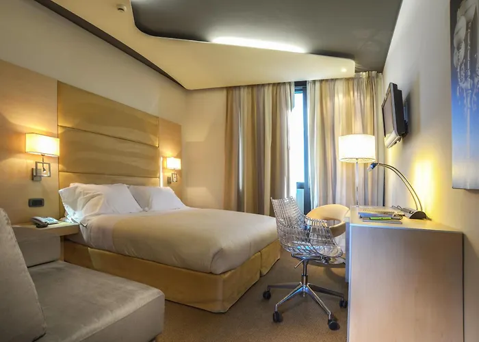 会展中心贝斯特韦斯特优质酒店 4*